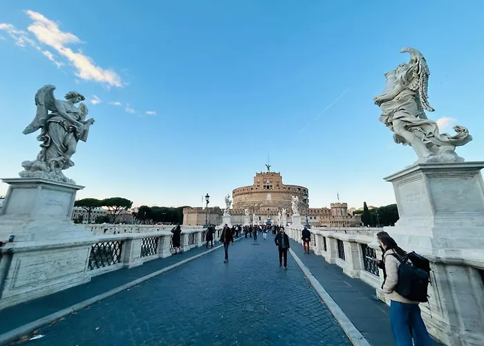 Vatican In - St. Peter's View רומא